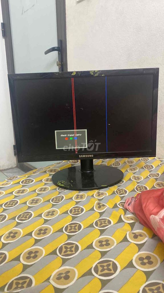 Màn hình Samsung 19 inch Đen sọc màn hình. Mua bán Phụ kiện (Màn hình, Chuột...) tại Thành phố Hải Dương Hải Dương được đăng bởi Dat Tuan Mobile hình 1