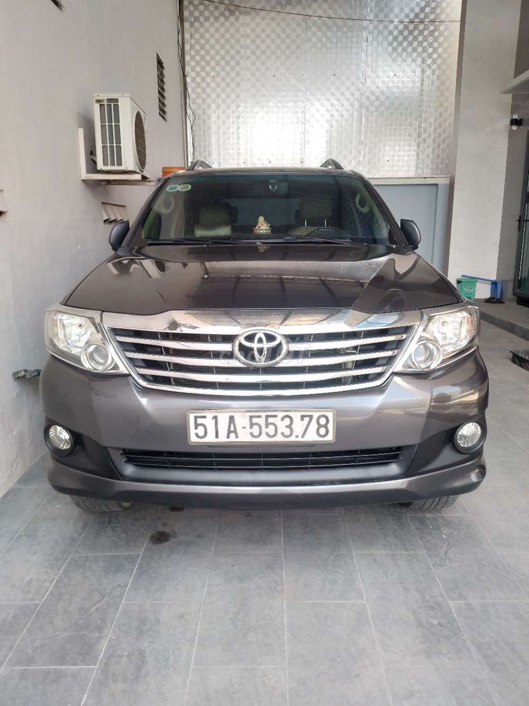 Toyota Fortuner 2013 2.7V 4x2 - 91000 km