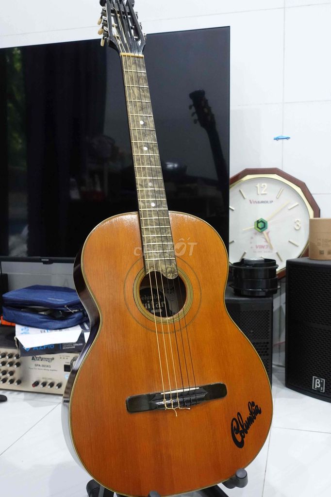 Đàn guitar classic Columbia gỗ Nhật Bản 1940. Mua bán Nhạc cụ tại Quận Liên Chiểu Đà Nẵng được đăng bởi Cửa hàng guitar thanh lý giá rẻ hình 1