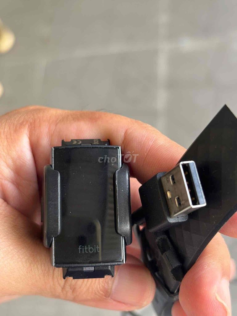 Vòng đeo tay Fitbit Charge 3 Đen. Mua bán Thiết bị đeo thông minh tại Thành phố Biên Hòa Đồng Nai được đăng bởi hải hình 1