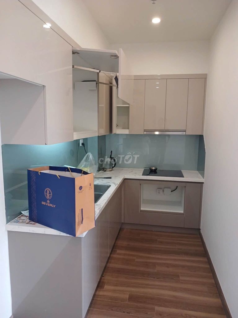 2-комнатная квартира в Vinhomes Ocean Park с панорамным видом и широким балконом