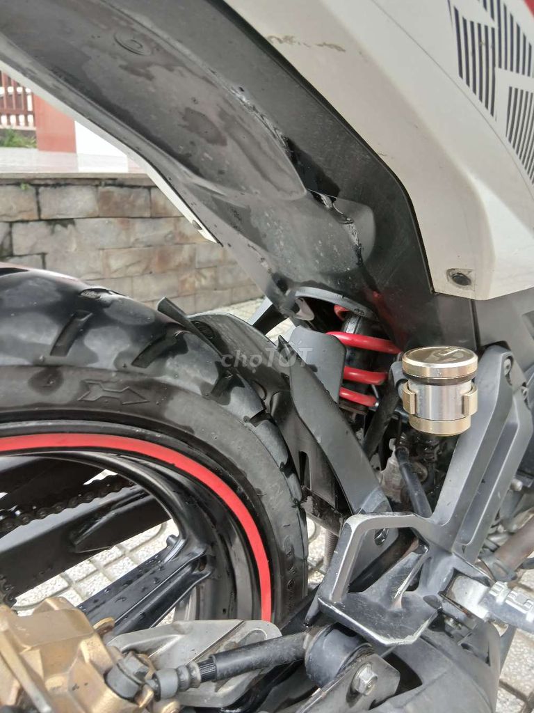 Bán xe Exciter 150 đời 2015 đỏ trắng. Mua bán Xe máy tại Huyện Hóc Môn Tp Hồ Chí Minh được đăng bởi Tung Nguyen hình 5