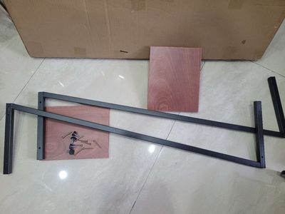 Kệ gỗ để cây, sách, đồ dùng,... Mới 100% cao 95 cm. Mua bán Tủ, kệ gia đình tại Quận Phú Nhuận Tp Hồ Chí Minh được đăng bởi nguyễn huy 