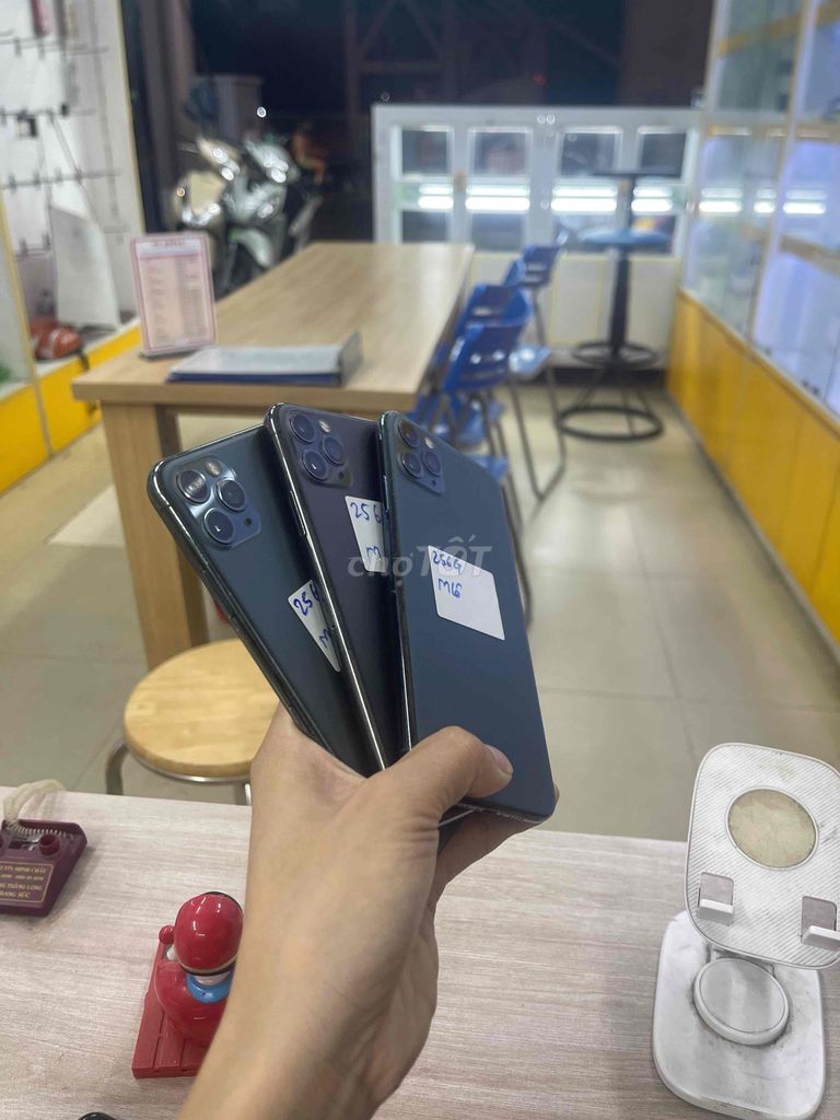 xả sale 11prm 256gb số lượng. Mua bán Điện thoại tại Quận Cầu Giấy Hà Nội được đăng bởi tùng hình 1