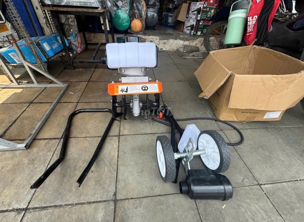 [GIẢM SỐC  3.100K ⬇️ 2.500K],MÁY XỚI ĐẤT 2 THÌ. Mua bán Đồ chuyên dụng, Giống nuôi trồng tại Quận Ninh Kiều Cần Thơ được đăng bởi Duy Nguyễn Store hình 1