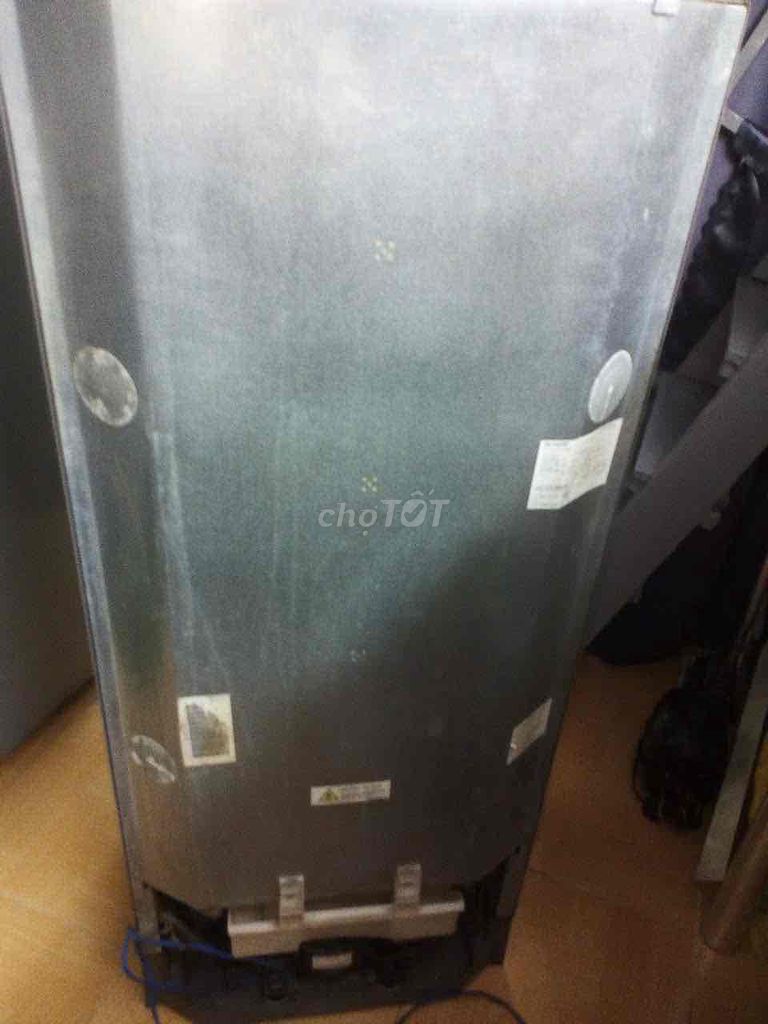 ban gấp tủ lạnh để chuyển nhà. Mua bán Tủ lạnh tại Quận 1 Tp Hồ Chí Minh được đăng bởi Thiên Kim hình 1