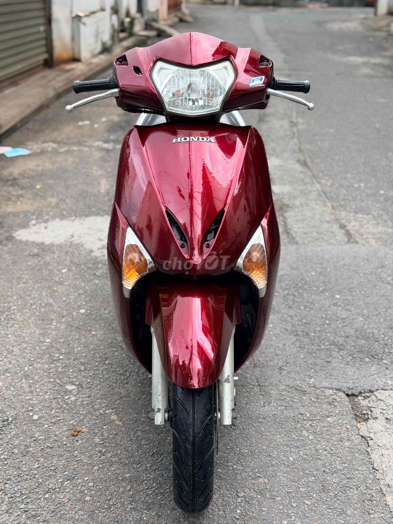 Honda Lead 110cc Fi Красно-черный от собственника