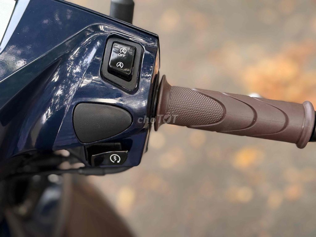 BÁN XE LEAD 2022 máy 4val lướt 4900km bstp sang te. Mua bán Xe máy tại Thành phố Thủ Đức Tp Hồ Chí Minh được đăng bởi XE MÁY ANH hình 21