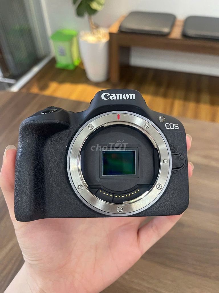 Máy ảnh Canon EOS R50 Đen RF-S 18-45mm. Mua bán Máy ảnh, Máy quay tại Quận 1 Tp Hồ Chí Minh được đăng bởi Hòa Mc hình 1