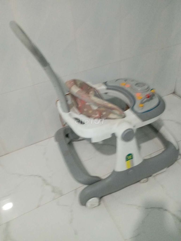 Xe tập đi Xám trắng. Mua bán Mẹ và bé tại Huyện Châu Thành Bến Tre được đăng bởi phamvii hình 1