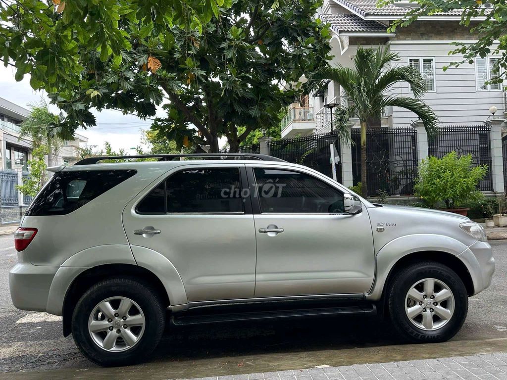 Toyota Fortuner 2009 2.7V - 117000 km. Mua bán Ô tô tại Thành phố Thuận An Bình Dương được đăng bởi THANH LÂM  hình 3