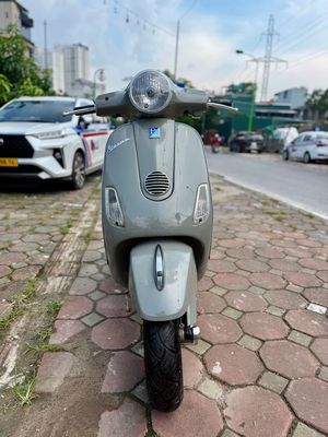 Vespa LX  ie 2012 xanh xi măng biển Ba Đình. Mua bán Xe máy tại Quận Hoàng Mai Hà Nội được đăng bởi Trường Giang Phạm