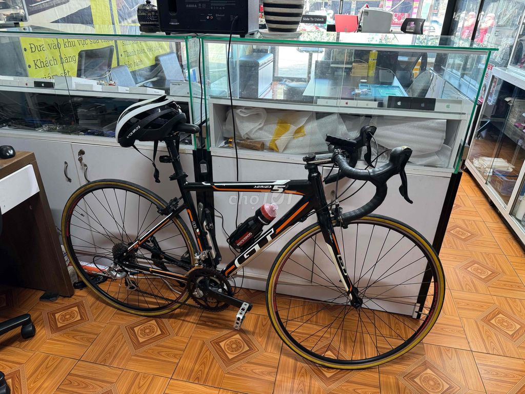 Xe đạp đua GT Series 5 màu đen cam trắng. Mua bán Xe đạp tại Huyện Trảng Bom Đồng Nai được đăng bởi Bảo Bảo hình 6