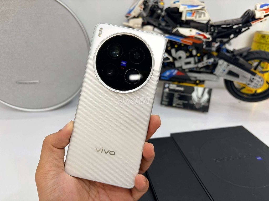 Vivo X200 Ultra 512Gb Bạc Đã sử dụng. Mua bán Điện thoại tại Quận Ninh Kiều Cần Thơ được đăng bởi Lê Khang hình 1