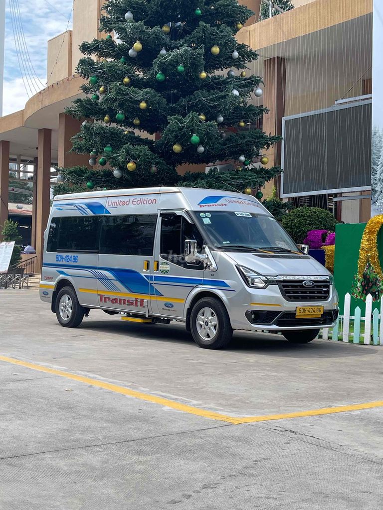Ford Transit 2024 Tiêu chuẩn - 16000 km. Mua bán Ô tô tại Quận Tân Phú Tp Hồ Chí Minh được đăng bởi Lập Nguyễn hình 1