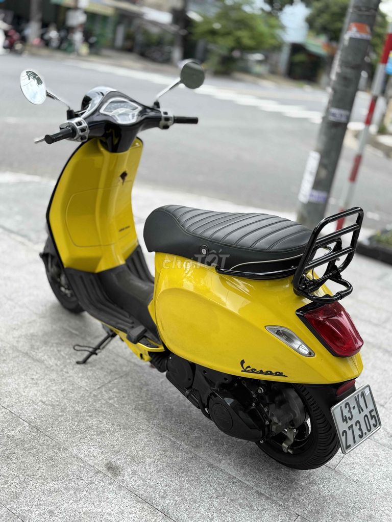 🔆 Vespa Primavera 2016 Vàng siêu đẹp .. Mua bán Xe máy tại Quận Cẩm Lệ Đà Nẵng được đăng bởi XE MÁY XUÂN TRUNG                      Bán Xe Trả Góp hình 4