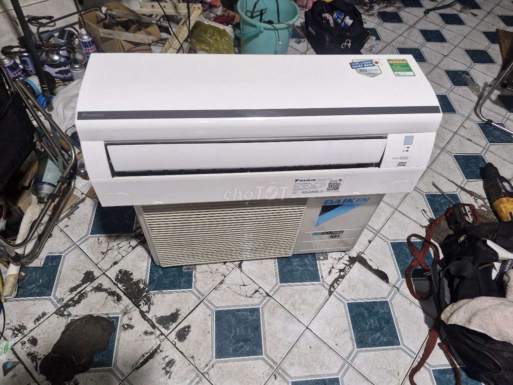 Máy lạnh daikin 1hp mode 08 2022 còn bảo hành hãng