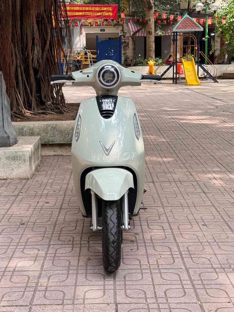 Vinfast Evo Grand 2025 xanh Ô Liu 120km 1 lần sạc