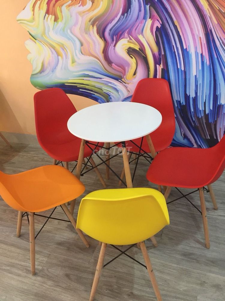 Thanh lý bộ bàn ghế quán cafe , mới 99%