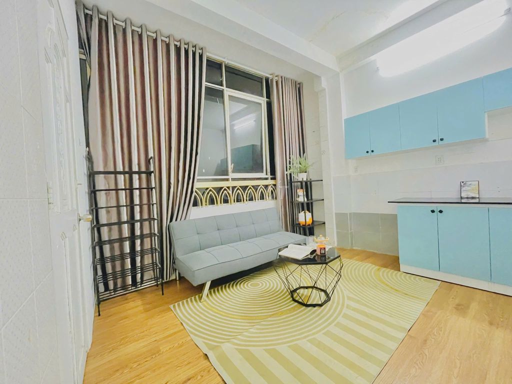 Аренда · 1 комн. · 55 м² · Quận 1, ул. Đường Nguyễn Văn Cừ