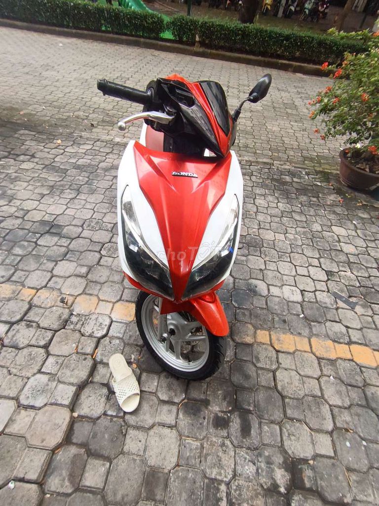 Airbade khóa lớn 2014 máy bao êm. Mua bán Xe máy tại Huyện Chợ Lách Bến Tre được đăng bởi  phước  hình 6