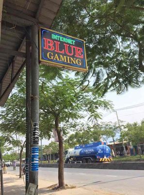 blue gaming logo