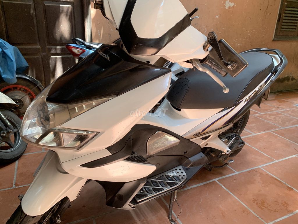 Honda Air Blade 2010 белый Таиланд