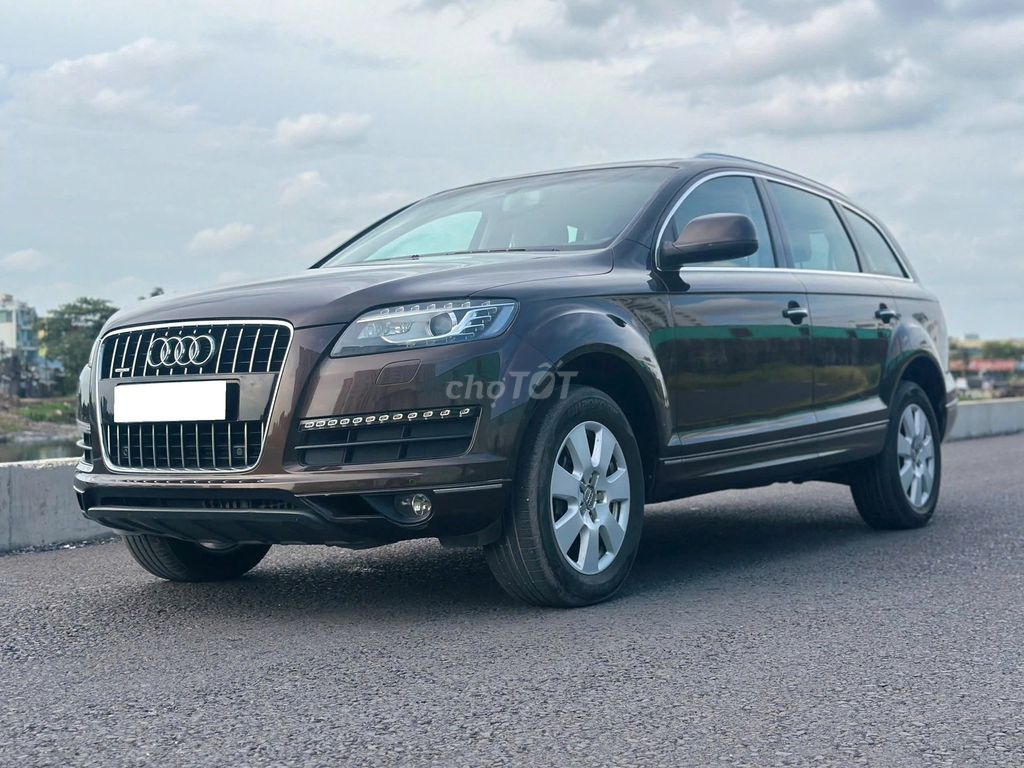 Audi Q7 2011 màu nâu xe đẹp. Mua bán Ô tô tại Quận Gò Vấp Tp Hồ Chí Minh được đăng bởi Phương 831 hình 2