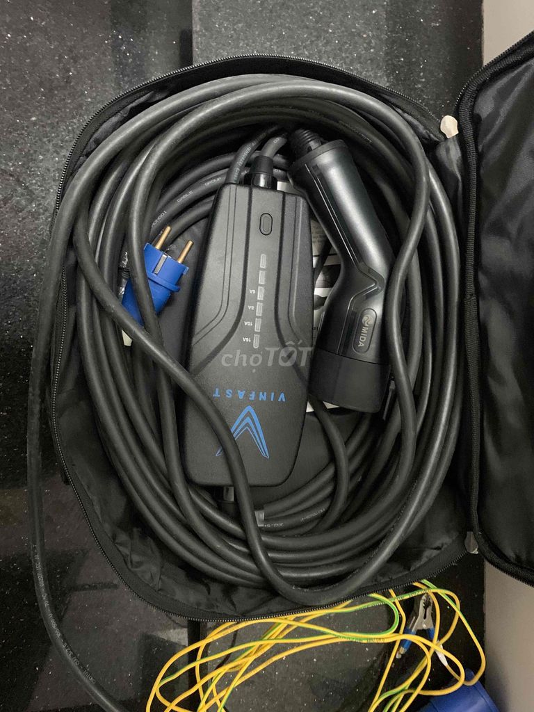 Bộ sạc di động 3,5kW cho vinfast vf5. Mua bán Phụ tùng xe tại Thành phố Nam Định Nam Định được đăng bởi Nguyễn Đức Thắng hình 2