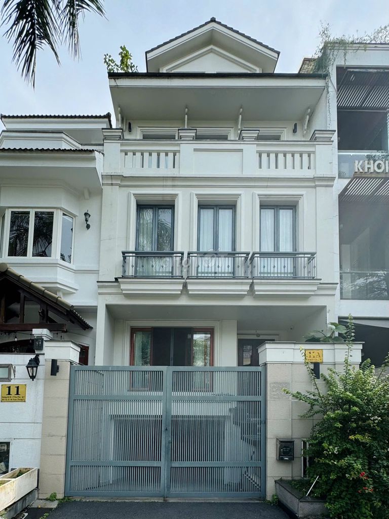 Аренда · 5 комн. · 450 м² · Quận 7, ул. Tân Phong