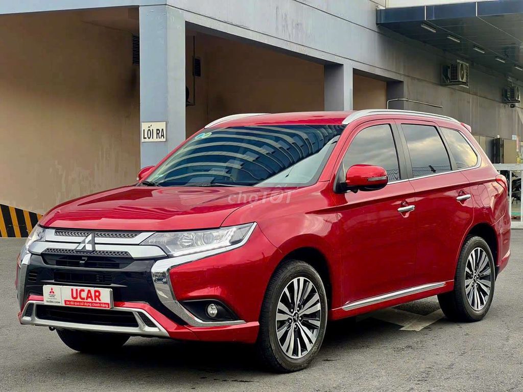 Mitsubishi Outlander 2022 Đỏ 24.800 km