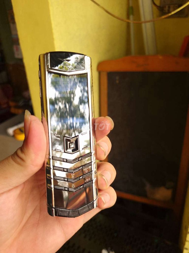 Vertu Signature S Steel Đen Bạc. Mua bán Điện thoại tại Thành phố Thủ Dầu Một Bình Dương được đăng bởi LakMobile  hình 1