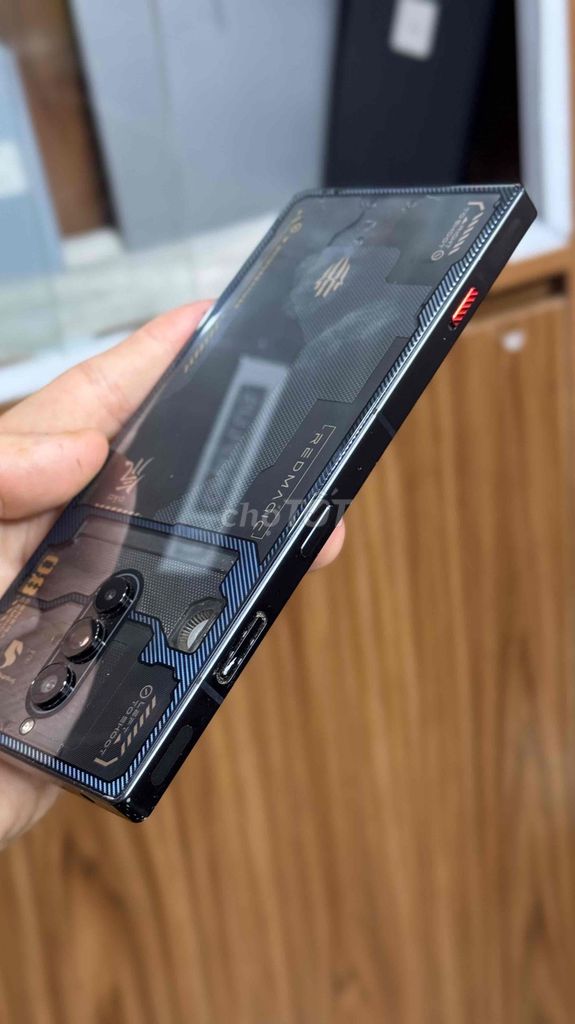 red magic 8 pro 12/256G xách tay black gluu. Mua bán Điện thoại tại Quận Hai Bà Trưng Hà Nội được đăng bởi khmobile hình 3