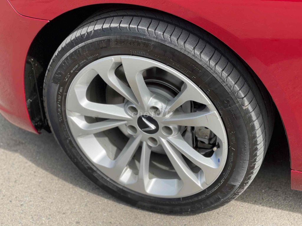 vinfast lux A 2.0 2022 đỏ tươi đẹp xuất sắc. Mua bán Ô tô tại Quận Long Biên Hà Nội được đăng bởi Hoàng Thanh auto hình 12