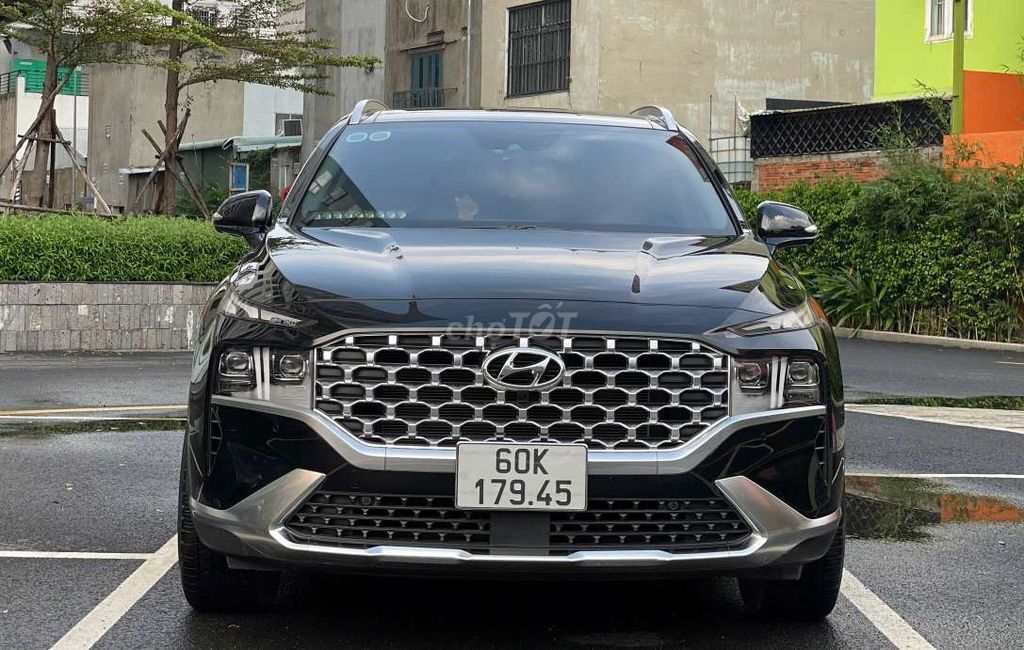 Hyundai Santafe Premium xăng 2022, màu đen, ht góp