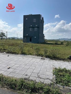 BÁN ĐẤT KQH HÓI SEN ĐƯỜNG 18,5M SẠCH SẼ GIÁ CHỈ 29 TRIỆU/M2. Mua bán đất tại Thị xã Hương Thủy Thừa Thiên Huế được đăng bởi Tôn Nữ Quỳnh Thi