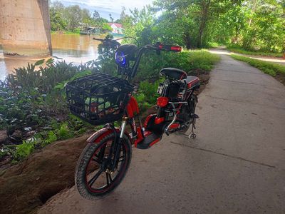 Cần bán xe đạp điện sonsu còn mới, đèn còi đầy đủ,. Mua bán Xe điện tại Thị xã Bình Minh Vĩnh Long được đăng bởi Thanh Lê