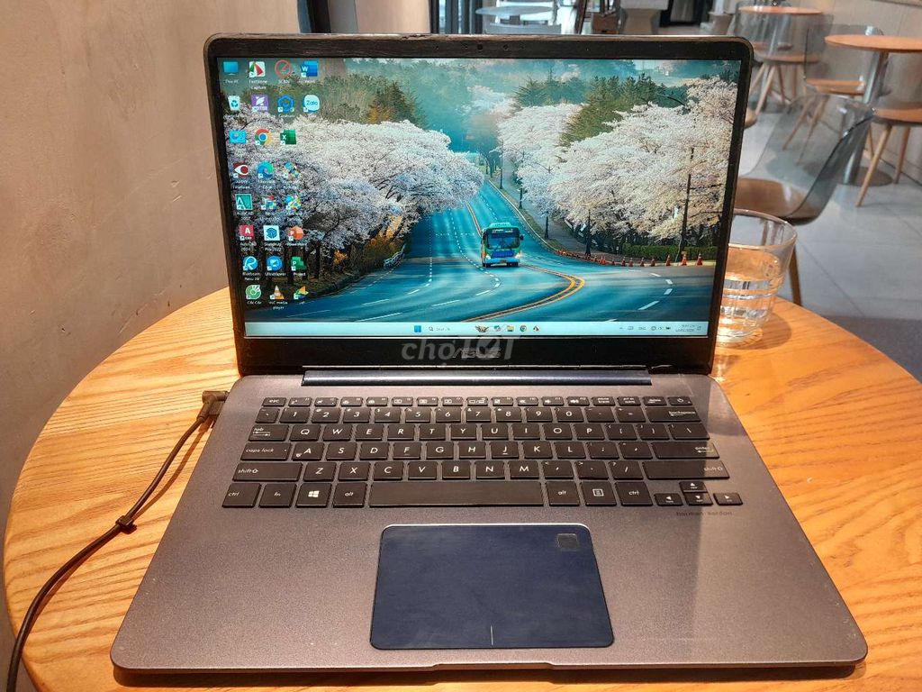 Asus Zenbook UX430u. Mua bán Laptop tại Thành phố Thủ Đức Tp Hồ Chí Minh được đăng bởi Nam Hiệp hình 1