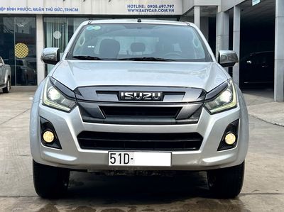 Isuzu Dmax 2019 màu bạc bao sang tên