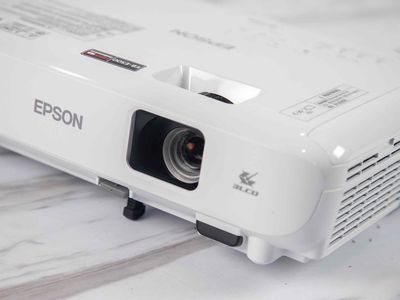 Máy chiếu Epson như mới. Mua bán Đồ dùng văn phòng tại Thành phố Thủ Đức Tp Hồ Chí Minh được đăng bởi phú