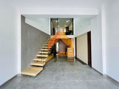 Townhouse 80 m² · 1 bed · Đường Trần Não