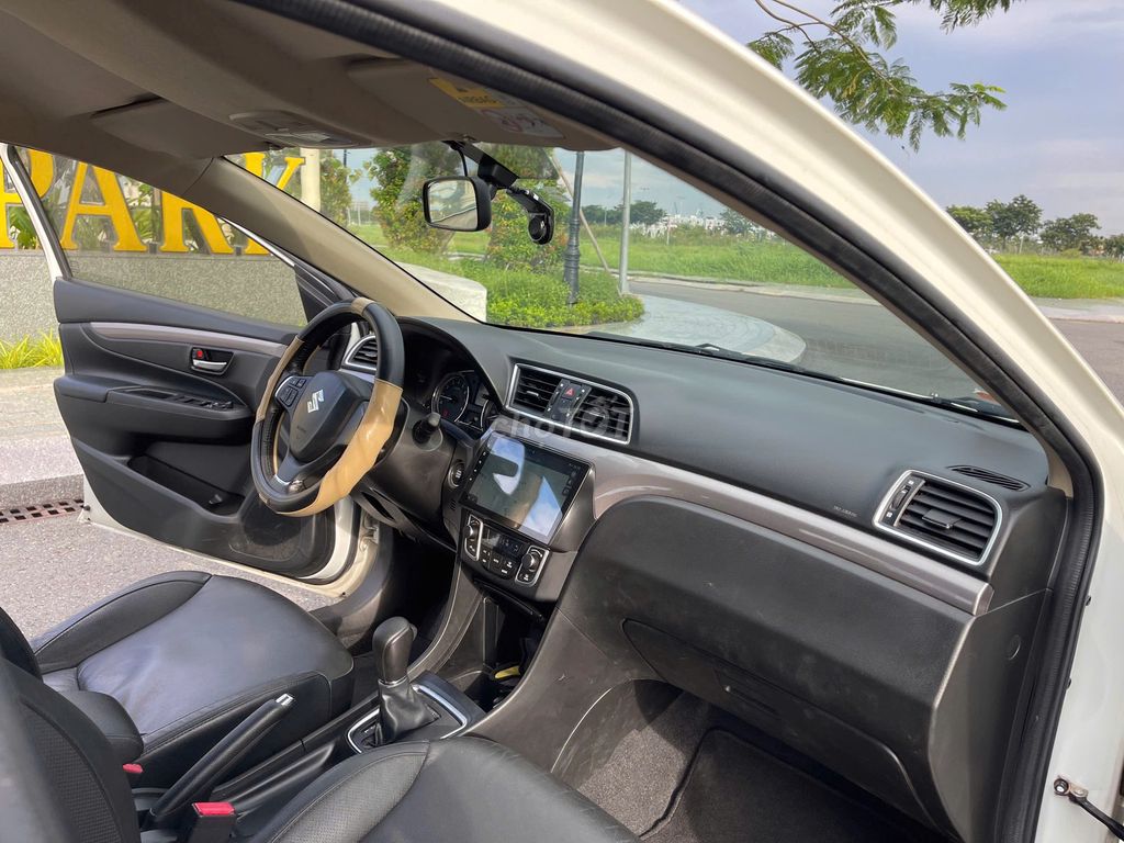 Suzuki Ciaz 2020 1.4AT trắng  - 66999km xe GĐ dùng. Mua bán Ô tô tại Thành phố Thủ Đức Tp Hồ Chí Minh được đăng bởi HỒ TRIỂN hình 14