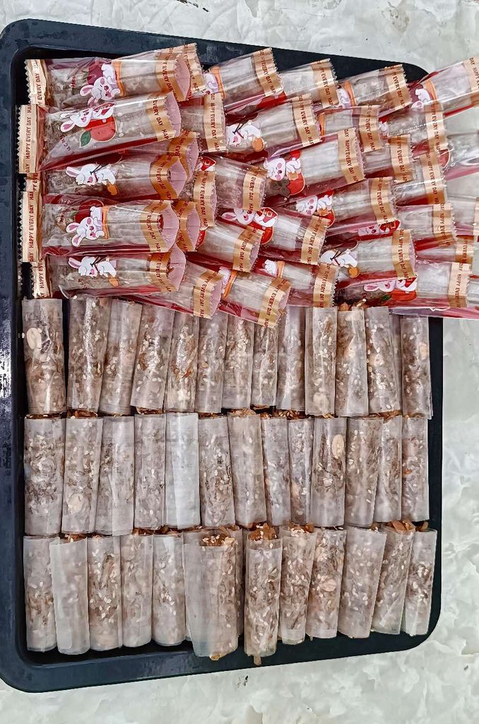 CHUỐI CUỘN BÁNH GẠO 🍌MỨT CHUỐI SỢI🍌CHUỐI ÉP. Mua bán Đồ ăn, thực phẩm và các loại khác tại Huyện Phong Điền Cần Thơ được đăng bởi An Thúy hình 1