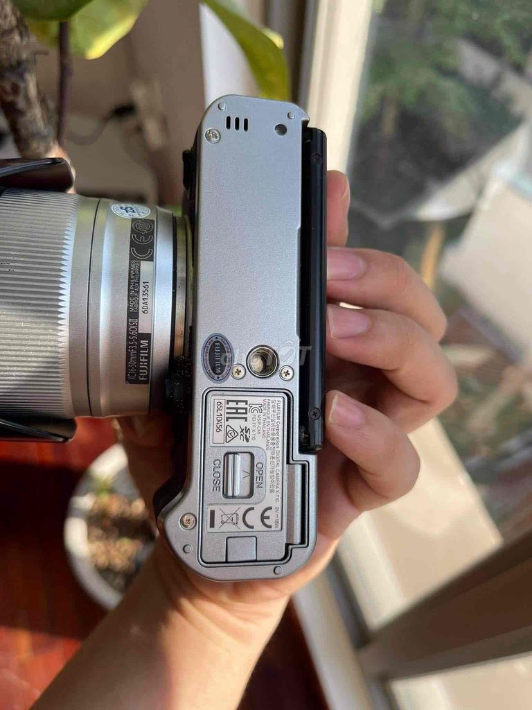 Thanh lý máy ảnh Fujifilm XT-10 còn rất mới