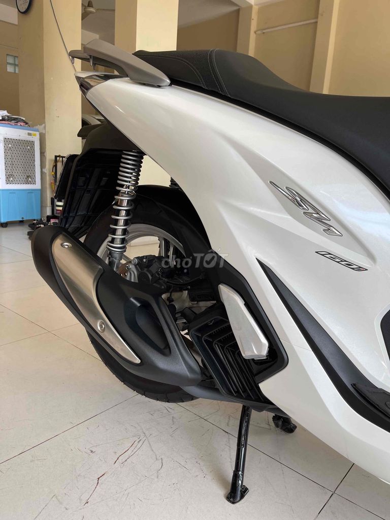 shvn 160cc . thắng abs . lướt 4k km . bao ko tua .. Mua bán Xe máy tại Thành phố Rạch Giá Kiên Giang được đăng bởi XE MÁY ÚT BÉ  hình 5