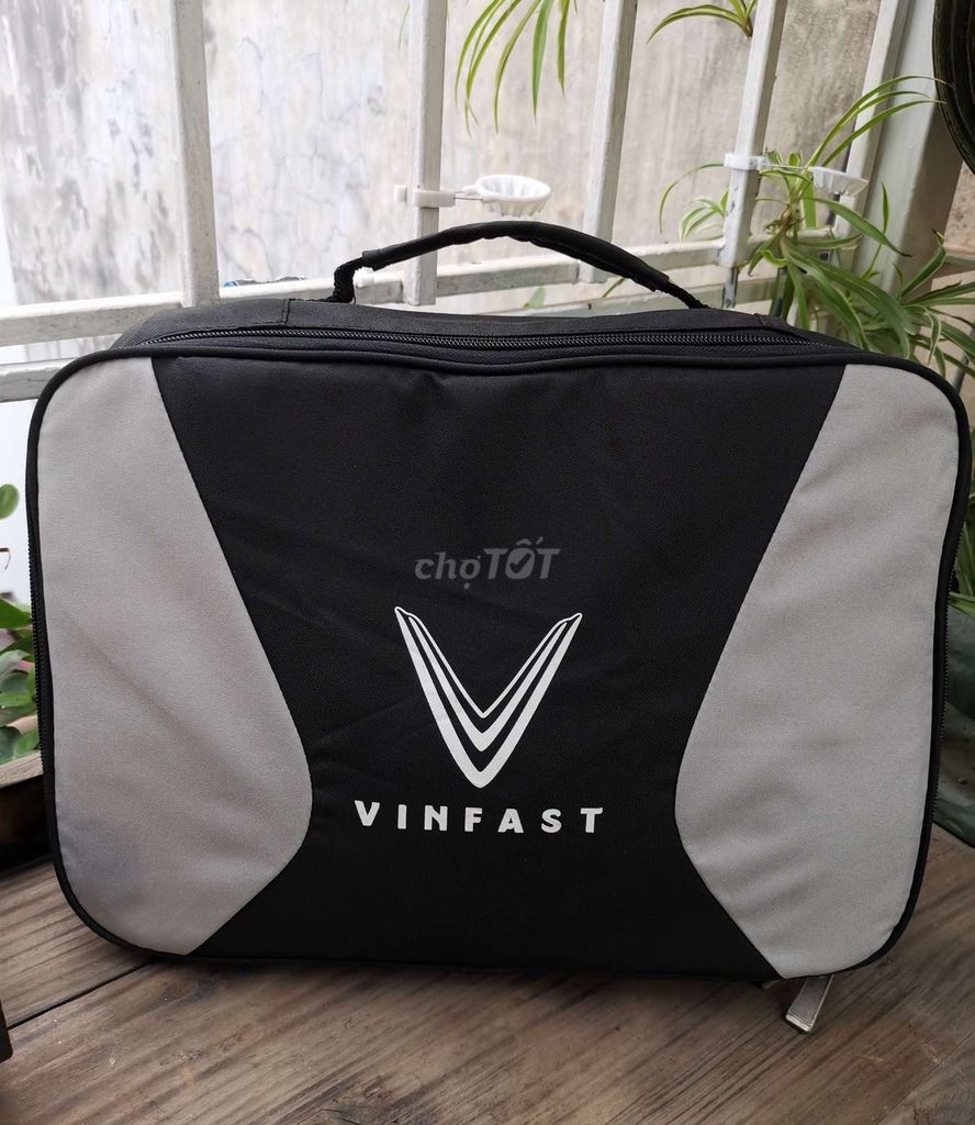 Bộ sạc xách tay chính hãng VinFast 3.5KW. Mua bán Phụ tùng xe tại Quận Hai Bà Trưng Hà Nội được đăng bởi DUYKHANH5445 hình 5