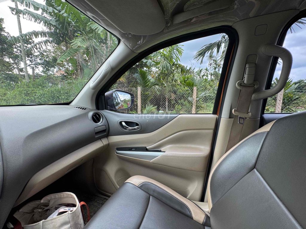 Nissan Navara 2015 NP300 VL 4x4 AT - 130000 km. Mua bán Ô tô tại Huyện Đắk Mil Đắk Nông được đăng bởi Nguyễn Quý hình 15