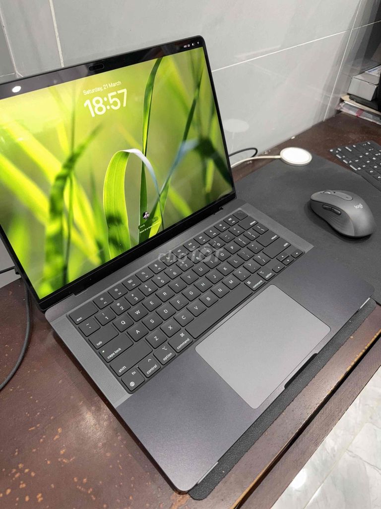Macbook M4 pro 14/20 - 48/1T Pin 100, fullbox, 99%. Mua bán Laptop tại Thành phố Thủ Đức Tp Hồ Chí Minh được đăng bởi Hồ Hoàng Vũ hình 1
