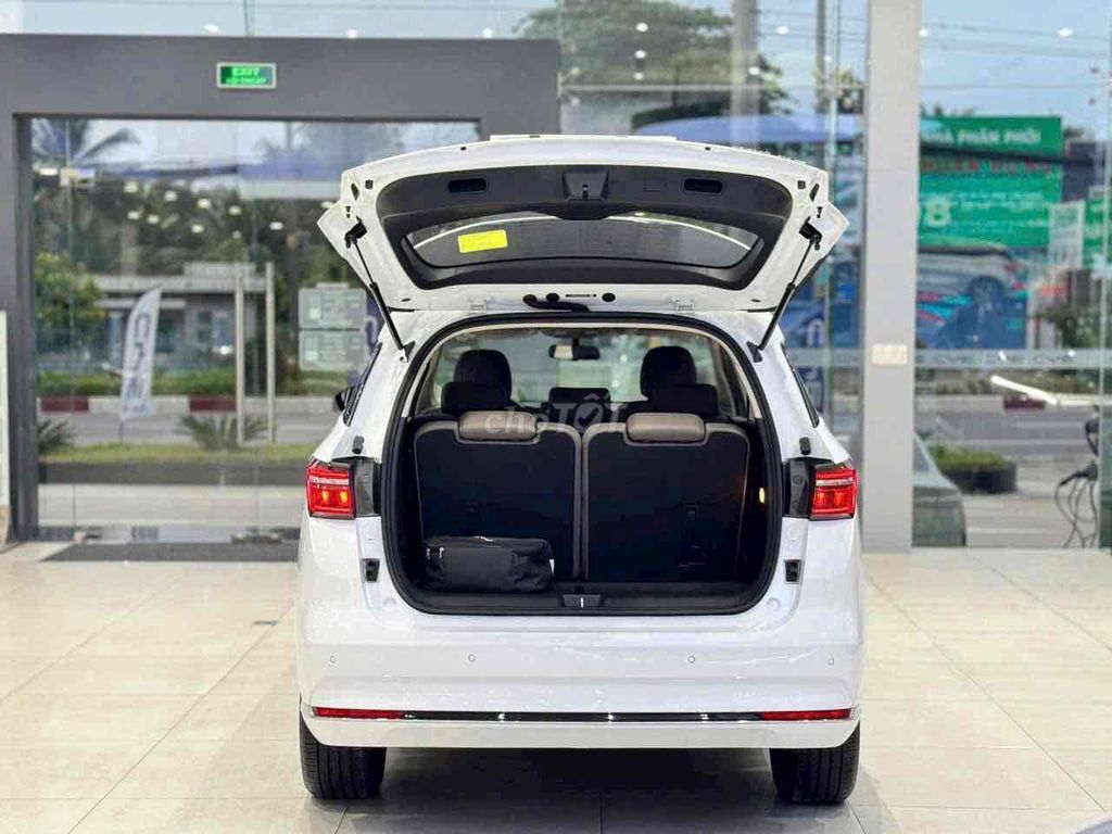 BYD M6 giá 756.000.000 đưa trước 150tr nhận xe. Mua bán Ô tô tại Quận 10 Tp Hồ Chí Minh được đăng bởi Minh Hoàng BYD  hình 4