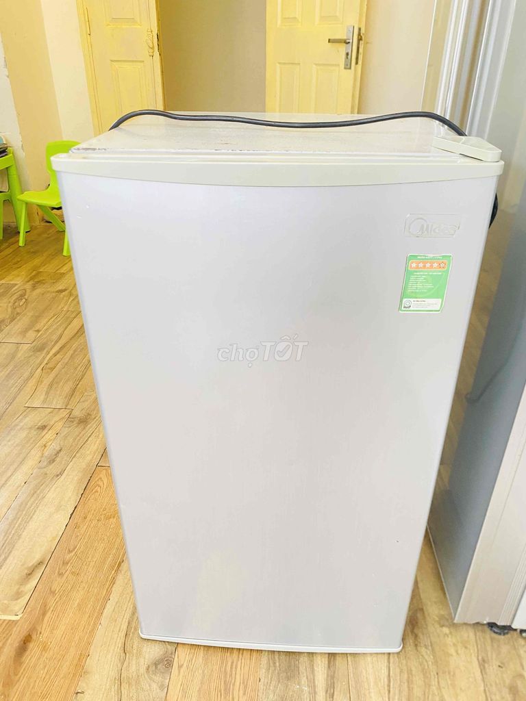 Tủ lạnh mini Midea 93 lít Nguyên zin còn Mới. Mua bán Tủ lạnh tại Quận Thanh Xuân Hà Nội được đăng bởi Ha Dung hình 1
